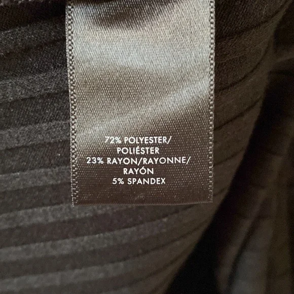 Ann Taylor- 3/4 Sleeve Black Ribbed Top (M) NWT - Picture 8 of 9